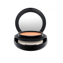 MAC Studio Tech Foundation - NW33